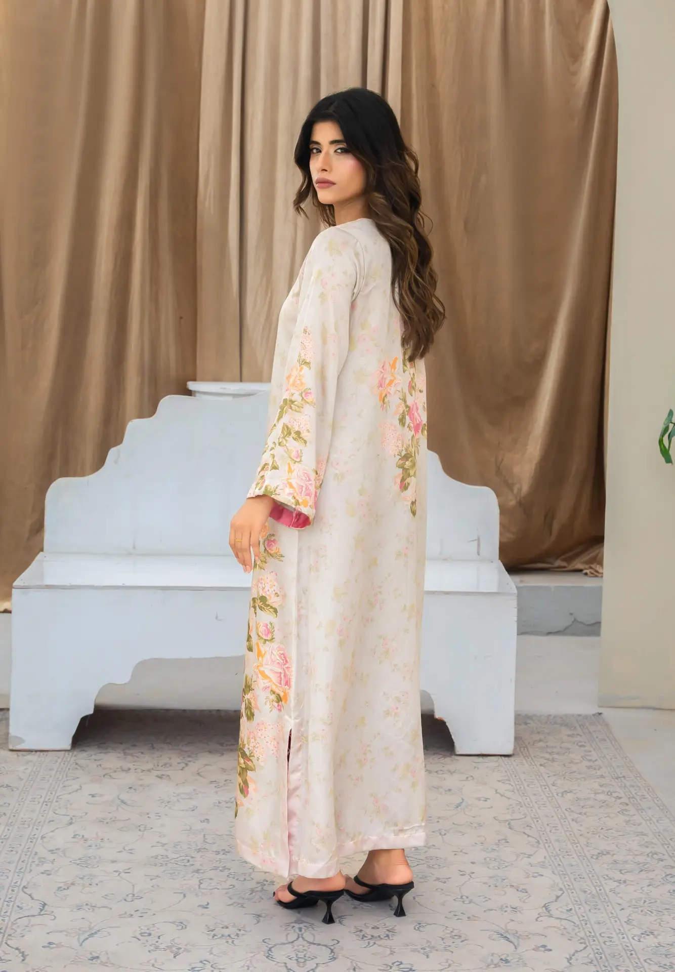 KF-02 — Baroque Luxe - Image 6